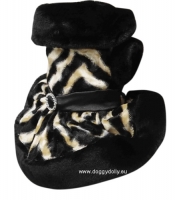 Black cream fur